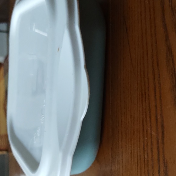 Tupperware 2qt oven safe dish - Picture 5 of 6